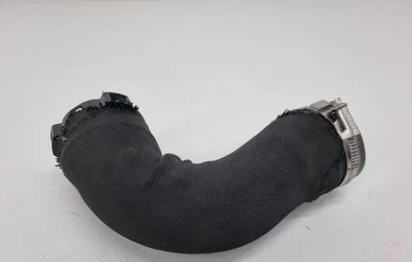 Intercooler hose/pipe