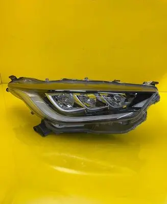 Toyota Yaris Headlight/headlamp K0-8