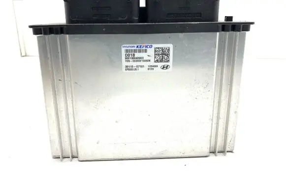 Hyundai Kona I Engine control unit/module ECU 39110-07101