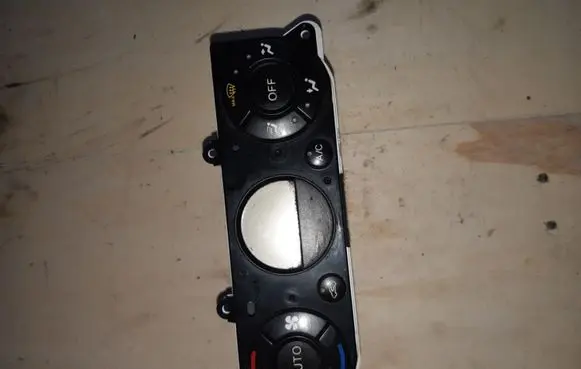 Ford Mondeo Mk III Climate control unit