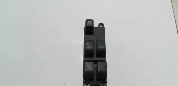 Nissan Primera Electric window control switch