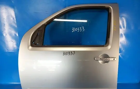 Nissan Pathfinder R51 Front door H0101EA030