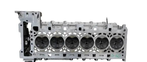 BMW 1 F20 F21 Engine head 7568270