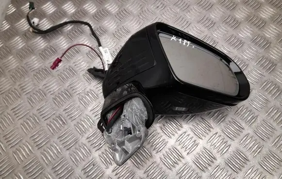 Mercedes-Benz E W238 Front door electric wing mirror E1041385