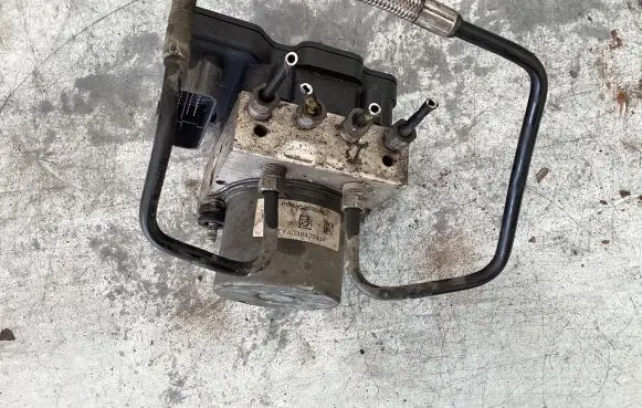 Chrysler Town & Country V ABS Pump P66183803AC TYA038420414