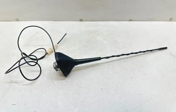 Renault Twingo II Aerial GPS antenna 033032
