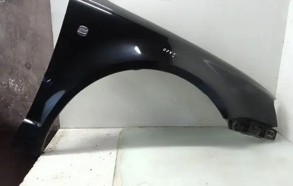 Skoda Superb B5 (3U) Fender 
