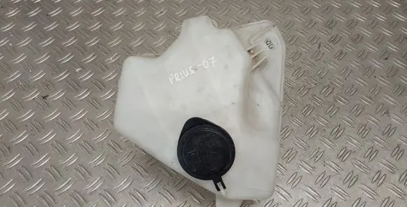 Toyota Prius (NHW20) Windshield washer fluid reservoir/tank 060851145