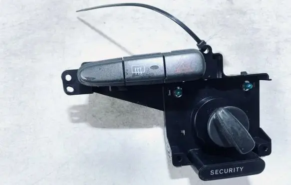 Toyota Yaris Verso Hazard light switch 758294 758292
