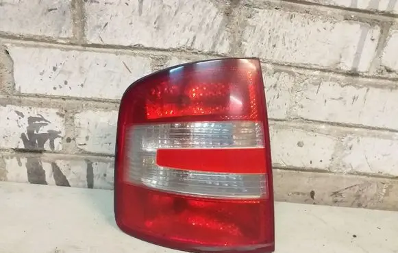 Skoda Fabia Mk1 (6Y) Rear/tail lights 6Y9945095E