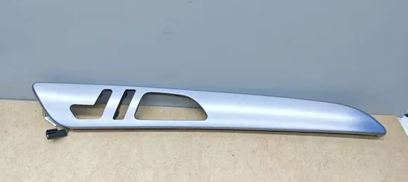 Mercedes-Benz ML W166 Front door trim (molding) A1667202022