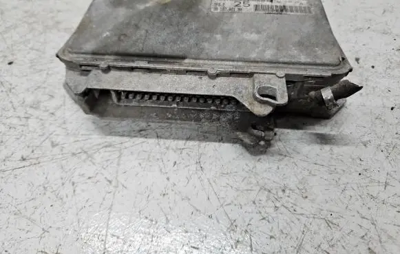 Peugeot 806 Engine control unit/module 0261200802 9618707180