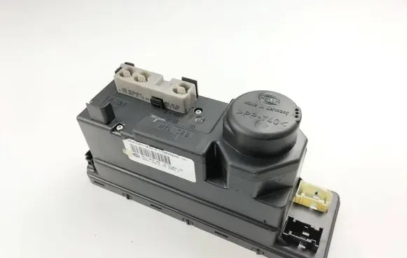 Mercedes-Benz SLK R170 Central locking vacuum pump 1708000848