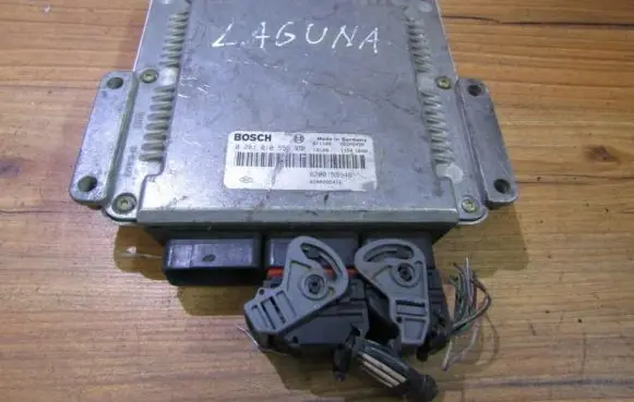Renault Laguna II Engine control unit/module 0281010556 8200153946