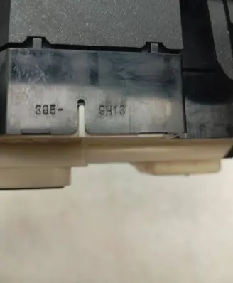 Lexus CT 200H Gear shift selector indicator 3859H13