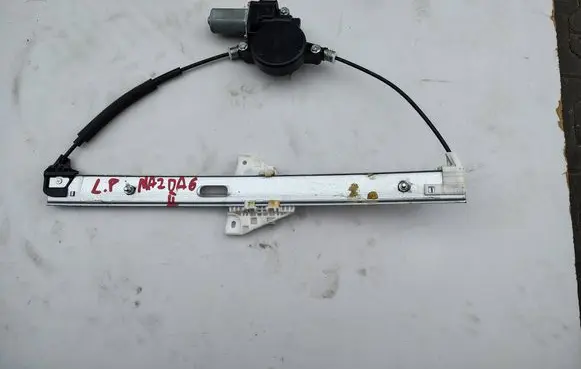 Mazda 6 Front window lifting mechanism without motor 