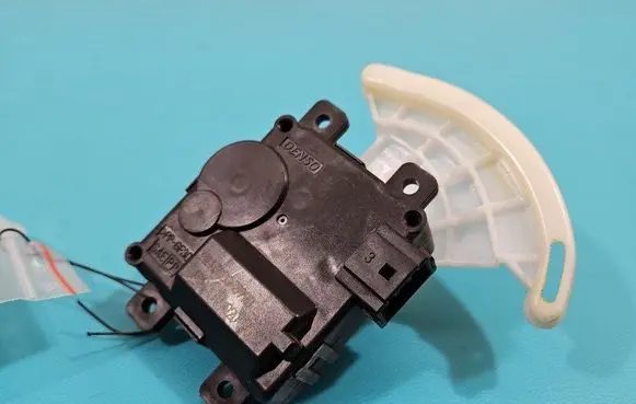 A/C air flow flap actuator/motor