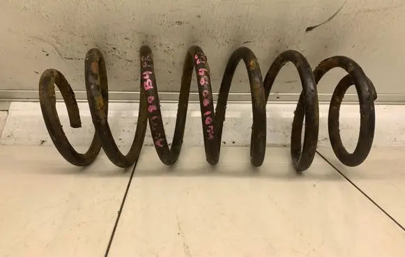Audi 80 90 S2 B4 Front coil spring