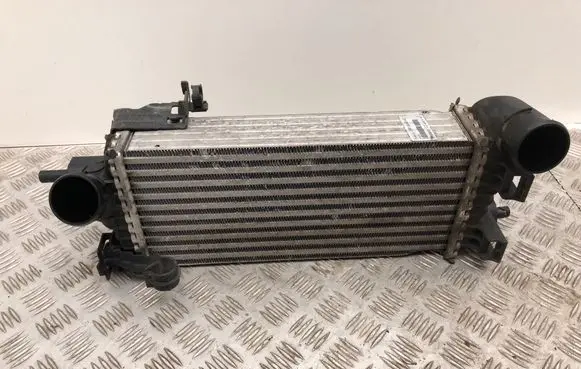 Ford Focus Intercooler radiator CV619L440VC