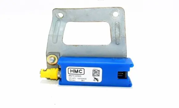 Hyundai Terracan Aerial antenna amplifier 962702D500