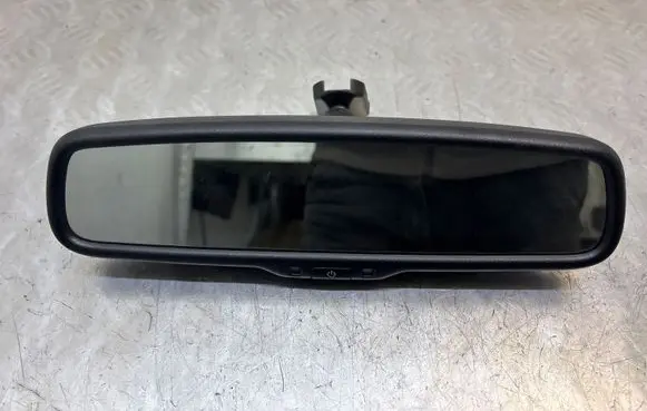 Nissan Qashqai Rear view mirror (interior) E11015892
