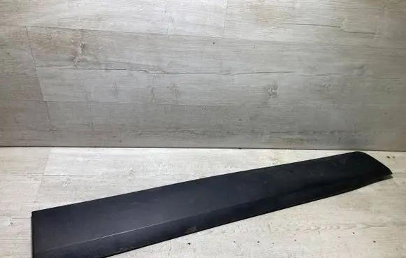 Opel Crossland X Front door trim (molding) 13482096