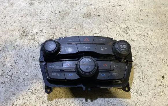 Dodge Challenger Climate control unit P68293607AE 82680664 25201