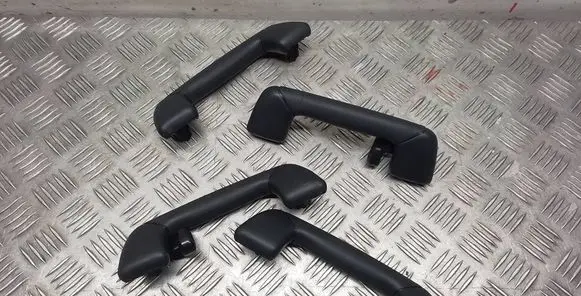 Lexus RX V A set of handles for the ceiling 