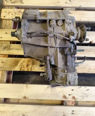 Toyota Land Cruiser (J120) Gearbox transfer box case 