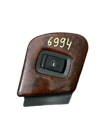 Skoda Octavia Mk1 (1U) Electric window control switch 1U1867186A