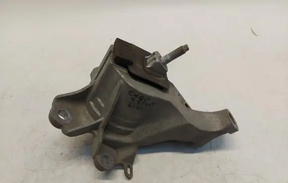 Mazda CX-60 Engine mount vacuum valve 