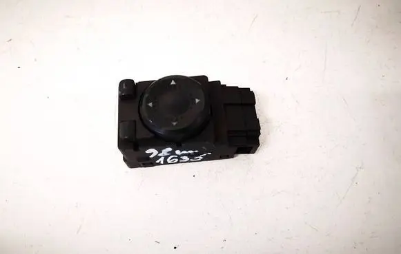Volkswagen PASSAT B5 Wing mirror switch 3B1959565