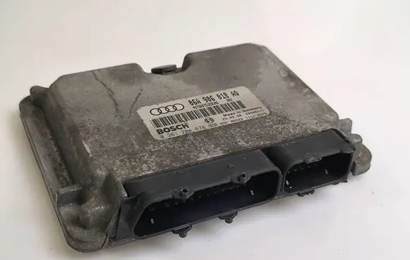 Audi A3 S3 8L Engine control unit/module 06A906018AQ 26SA5111 0261204678