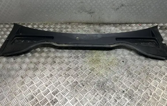 Audi TT TTS RS Mk3 8S Wiper trim