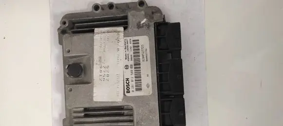 Renault Scenic II - Grand scenic II Engine control unit/module 8200527725 8200527756 0281012589