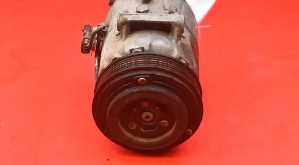Opel Insignia A Air conditioning (A/C) compressor (pump) 13335253