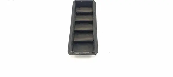 Jaguar XE Quarter panel pressure vent DPLA280B62A AZXRX