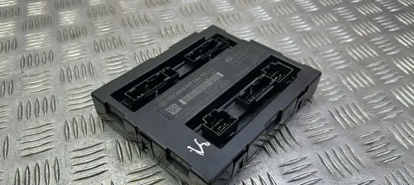 Audi A5 8T 8F Comfort/convenience module 8K0907064CC