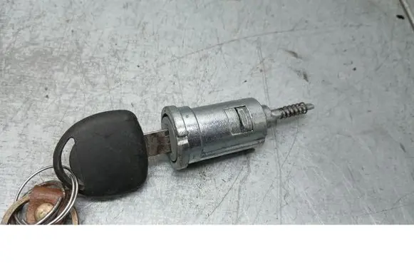 Opel Corsa C Ignition lock 