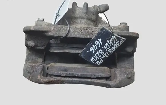 Peugeot 3008 I Front brake caliper