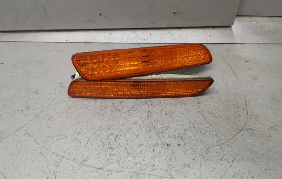 Volvo S40, V40 Front indicator light 30896799 30896800