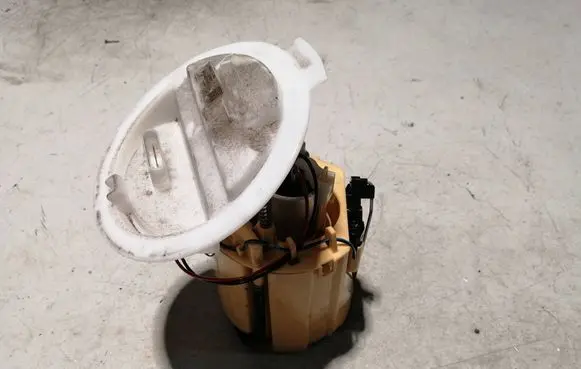 Mercedes-Benz E W212 In-tank fuel pump A2124700194
