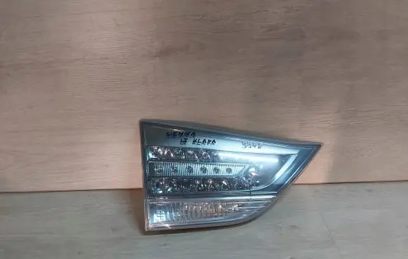 Toyota Sienna XL30 III Rear/tail lights