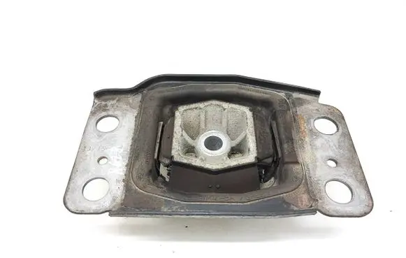 Ford Mondeo MK V Engine mount bracket 7G917M121BA BG917M121BA