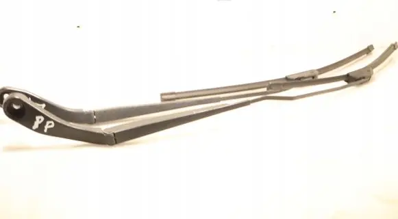 Front wiper blade arm