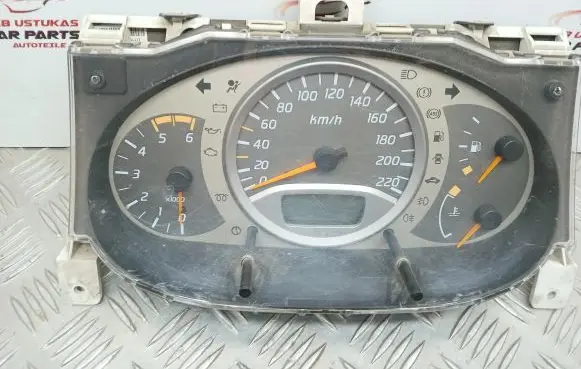 Nissan Almera Tino Speedometer (instrument cluster) BU071 2402256
