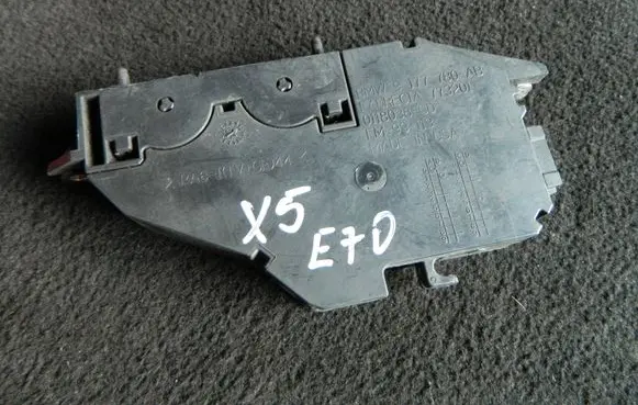 BMW X5 E70 Glove box lock 9177780
