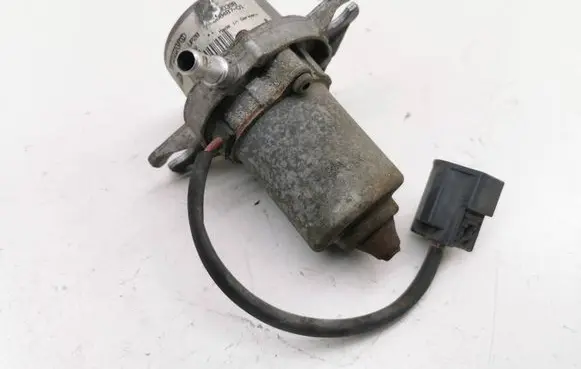 Volvo S80 Vacuum pump 031690383