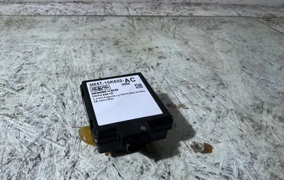 Ford Focus C-MAX Door central lock control unit/module 3M5T15K602 3M5T15K602AC