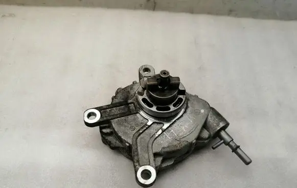 Toyota Corolla Verso AR10 Vacuum pump 293000R010